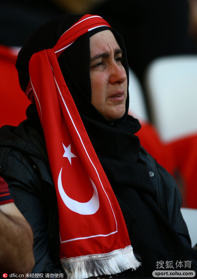 爱游戏中国官网-包含密尔沃基雄鹿今夜遗憾出局;志在全明星赛名次提升;球迷炸锅;轮换策略成焦点的词条-爱游戏中国官网