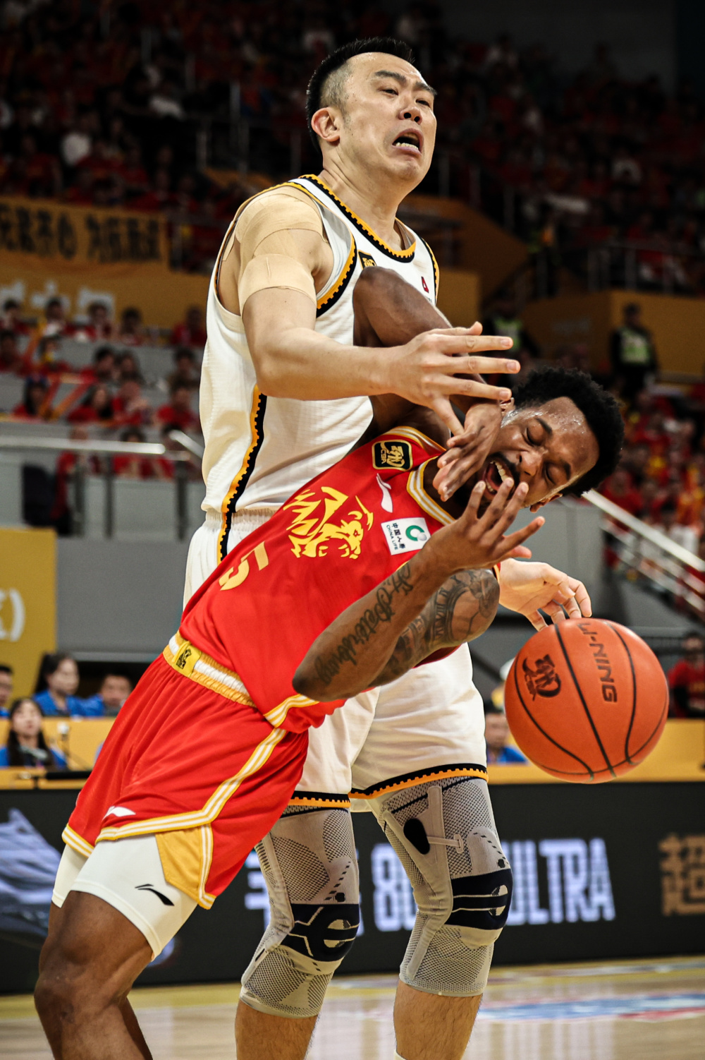 爱游戏游戏平台-冲刺阶段芝加哥公牛止住颓势——CBA季后赛节点到来,媒体盛赞,数据趋势出现新变化的简单介绍-爱游戏游戏平台